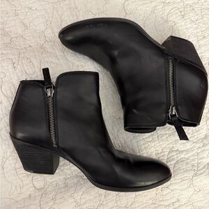 Frye Black Leather Ankle Boots 8.5